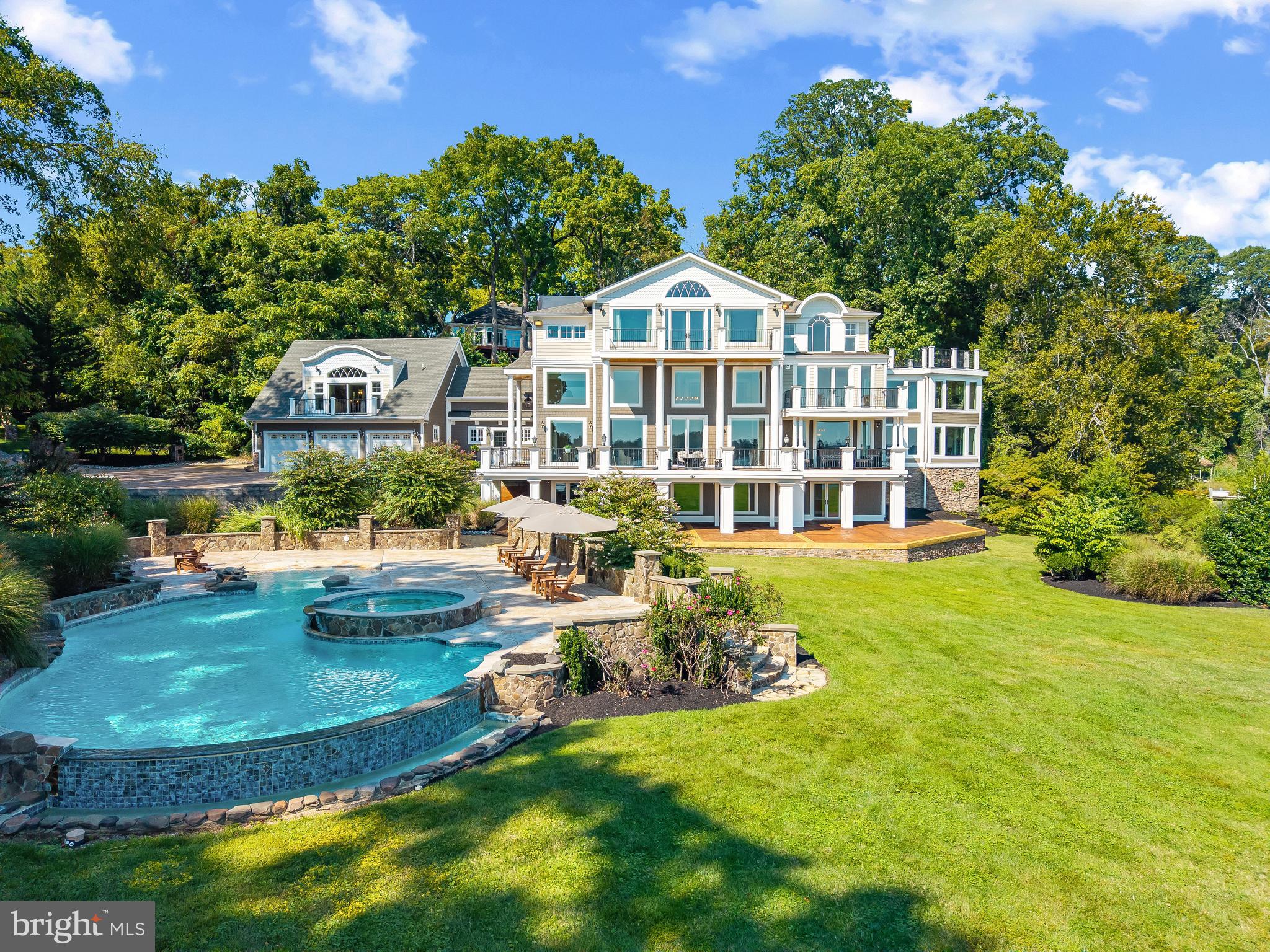 SEVERN RIVER WATERFRONT | 125 S WINCHESTER ROAD