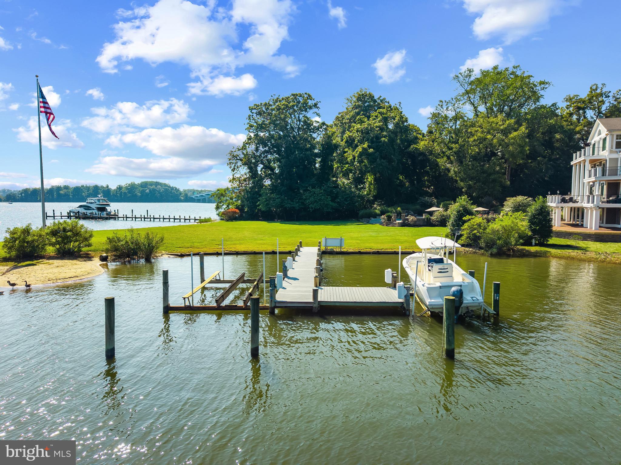 SEVERN RIVER WATERFRONT | 125 S WINCHESTER ROAD