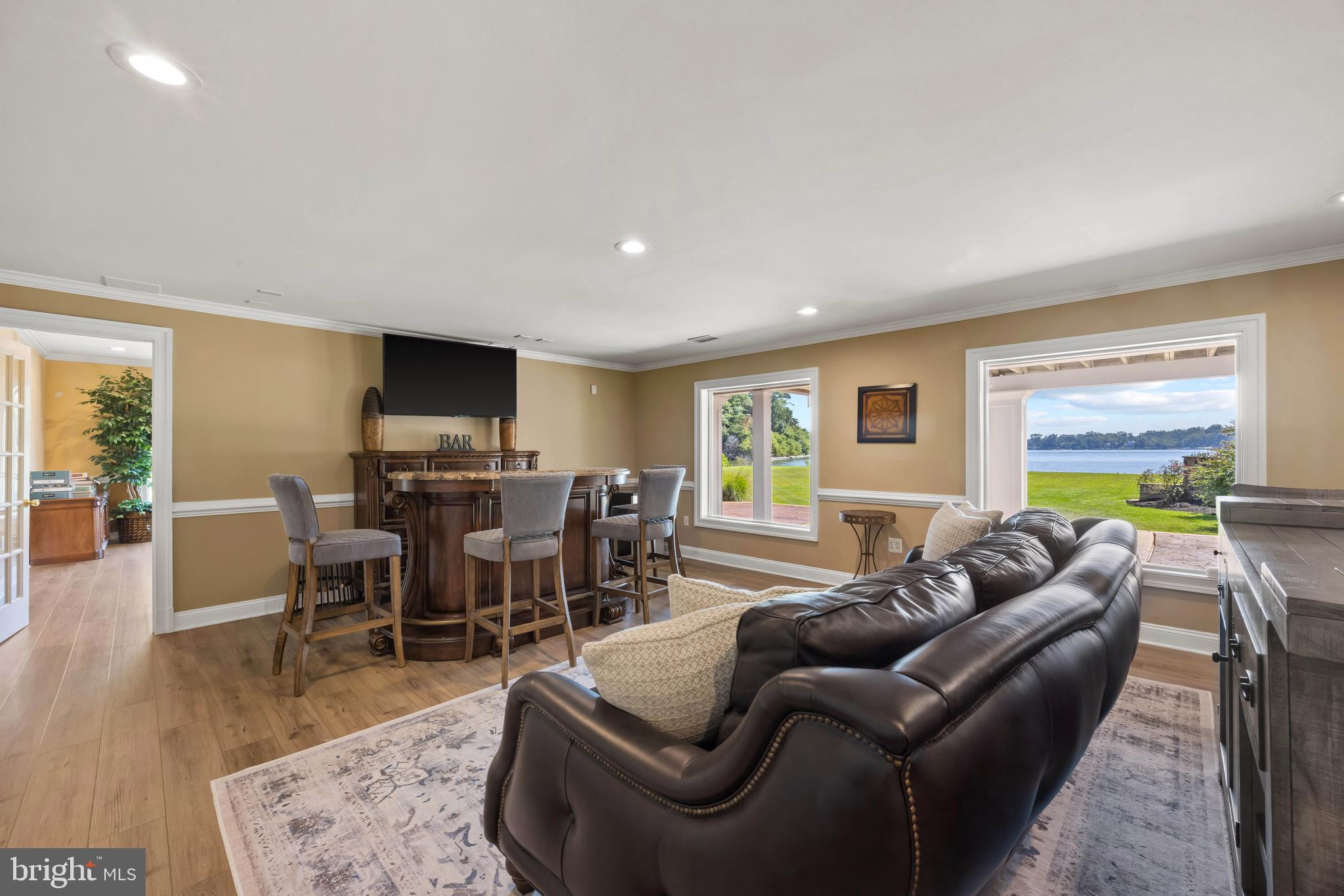 SEVERN RIVER WATERFRONT | 125 S WINCHESTER ROAD