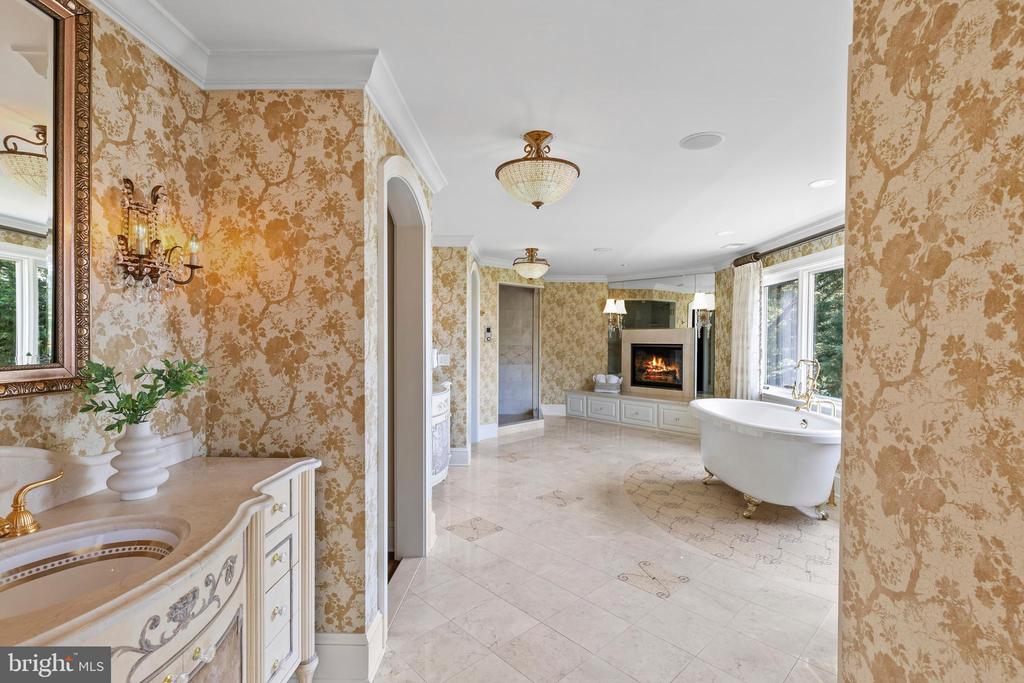SEVERN RIVER WATERFRONT | 1900 CARROLLTON ROAD