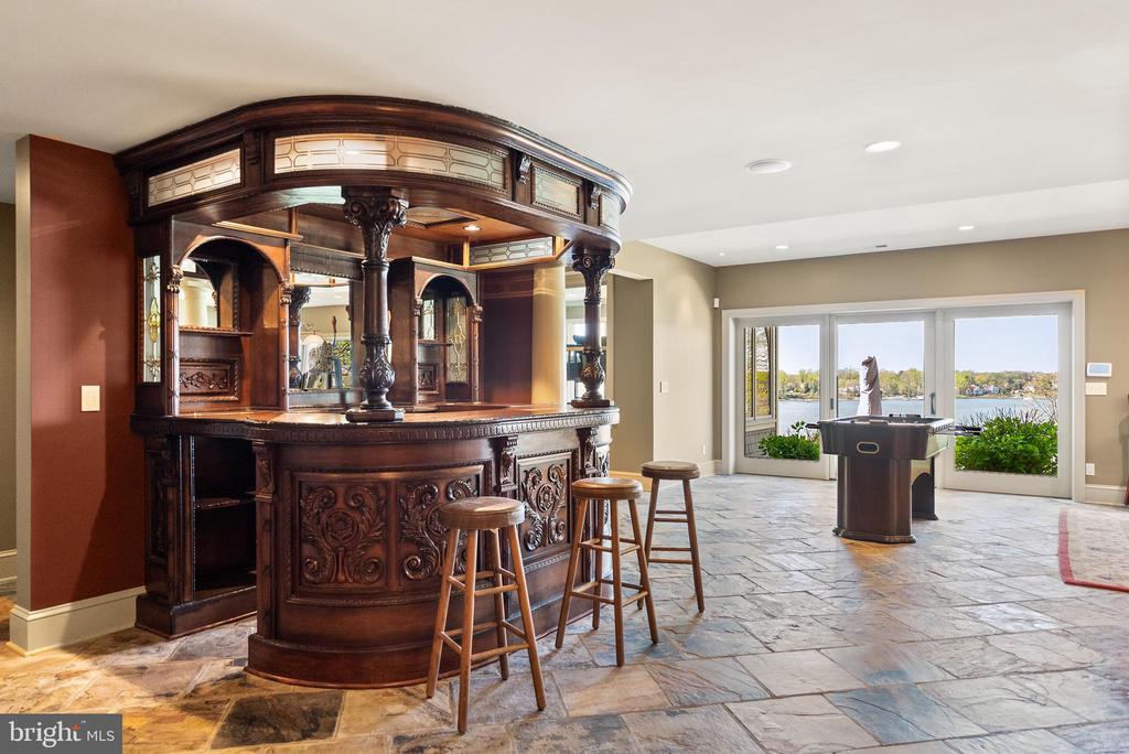 SEVERN RIVER WATERFRONT | 1900 CARROLLTON ROAD
