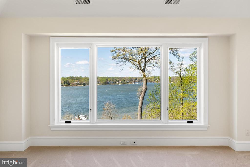 SEVERN RIVER WATERFRONT | 1900 CARROLLTON ROAD