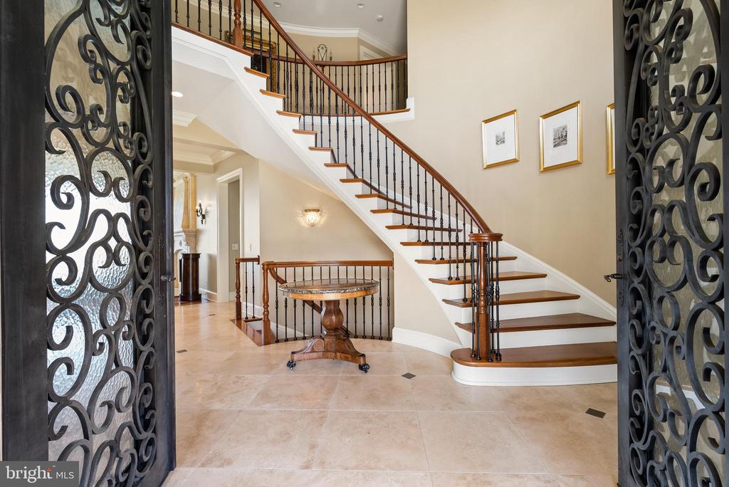 SEVERN RIVER WATERFRONT | 1900 CARROLLTON ROAD