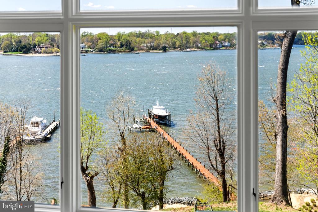 SEVERN RIVER WATERFRONT | 1900 CARROLLTON ROAD
