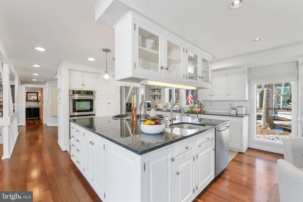 48 POPLAR POINT ROAD