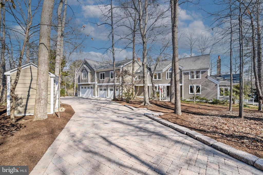 48 POPLAR POINT ROAD