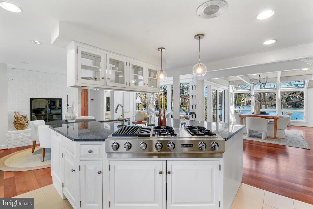 48 POPLAR POINT ROAD