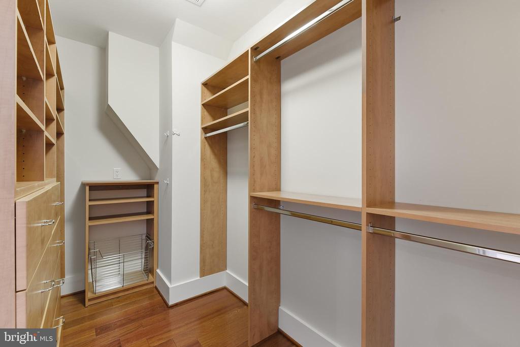 48 POPLAR POINT ROAD