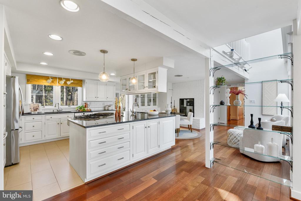 48 POPLAR POINT ROAD