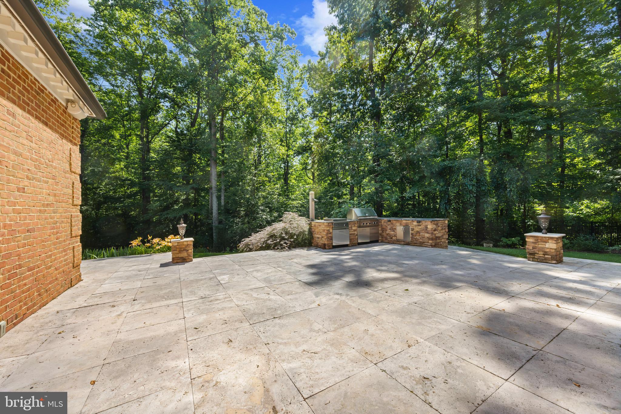 CROWNSVILLE LUXURY | 1603 UPTON SCOTT WAY 