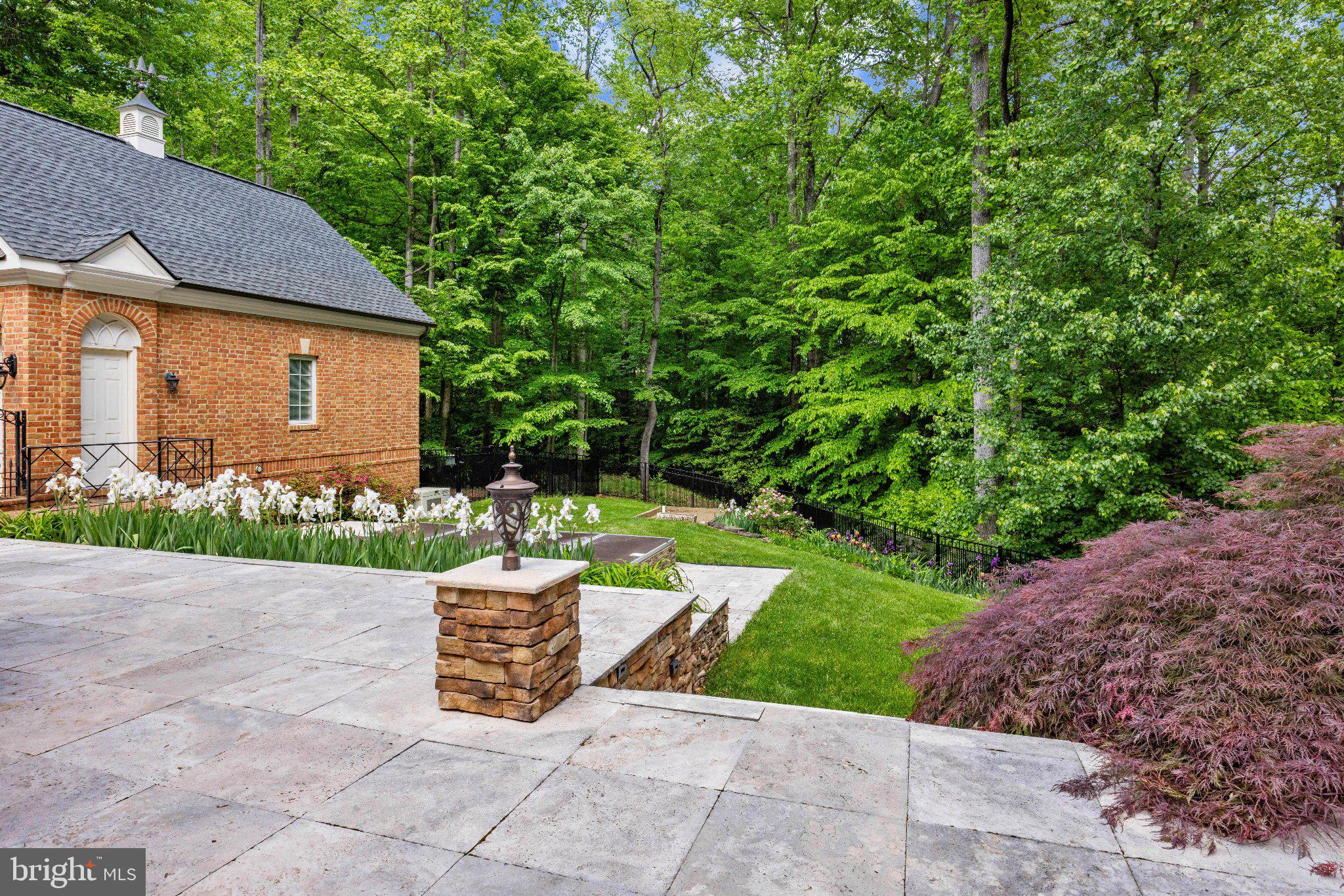 CROWNSVILLE LUXURY | 1603 UPTON SCOTT WAY 