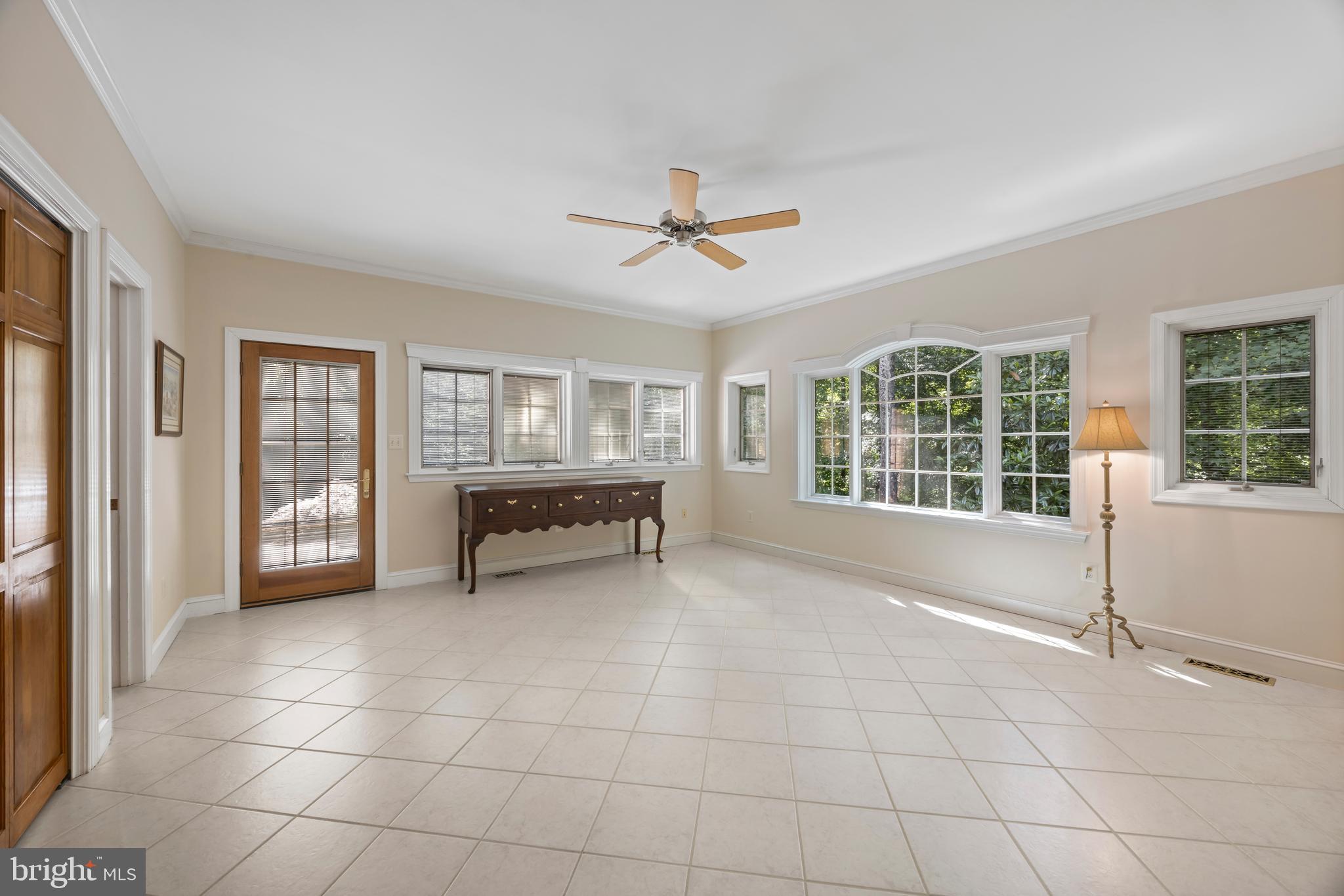 CROWNSVILLE LUXURY | 1603 UPTON SCOTT WAY 