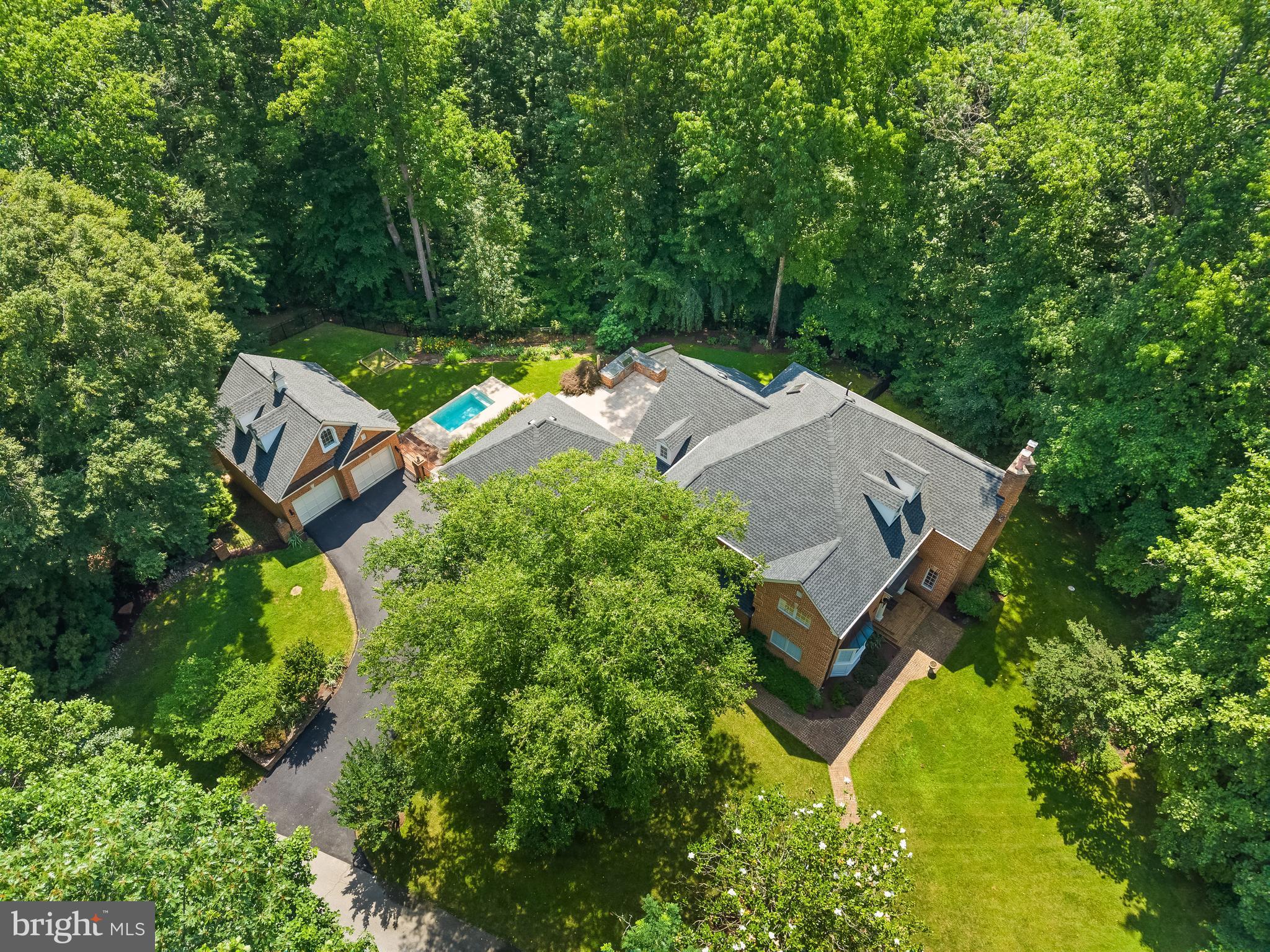CROWNSVILLE LUXURY | 1603 UPTON SCOTT WAY 