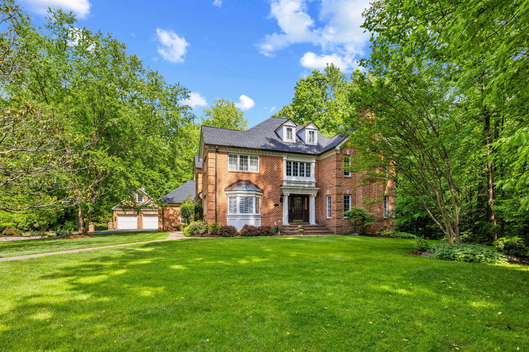 CROWNSVILLE LUXURY | 1603 UPTON SCOTT WAY 