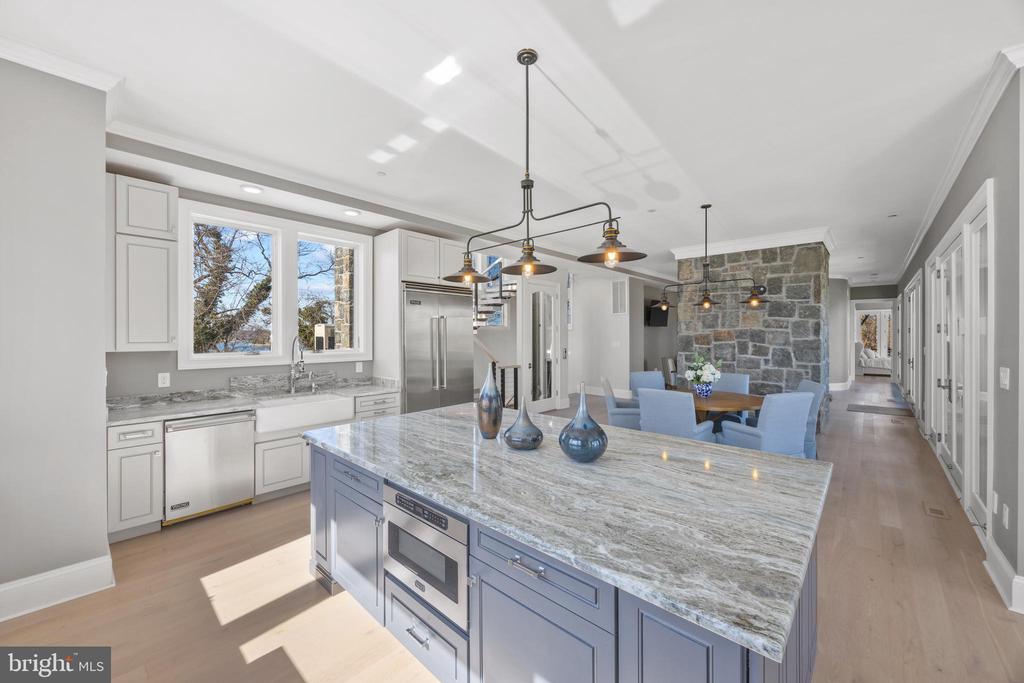 DOBBINS ISLAND | 509 EDGEWATER ROAD A