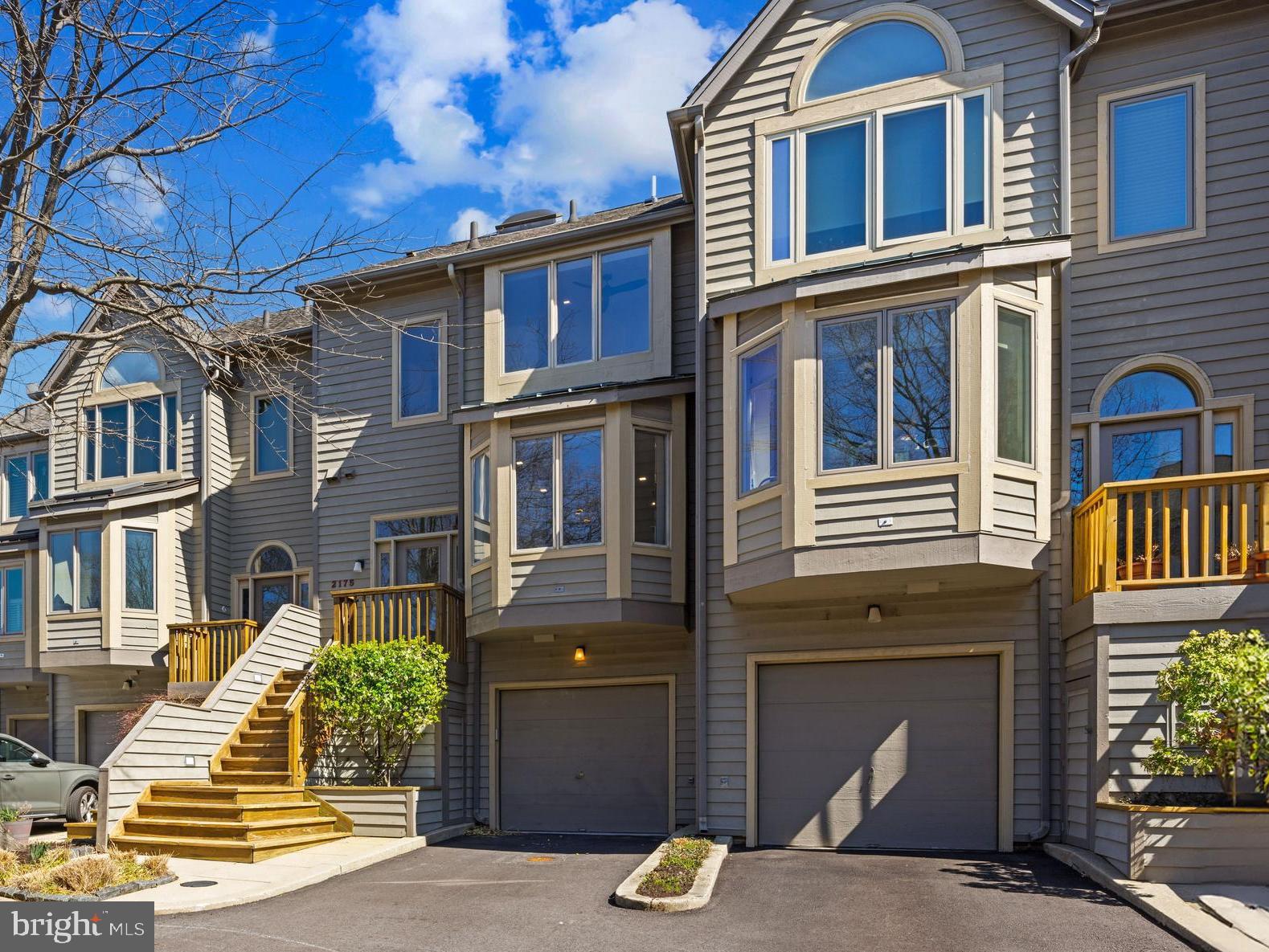 CHESAPEAKE BAY VIEWS | 2175 CHESAPEAKE HARBOUR DRIVE