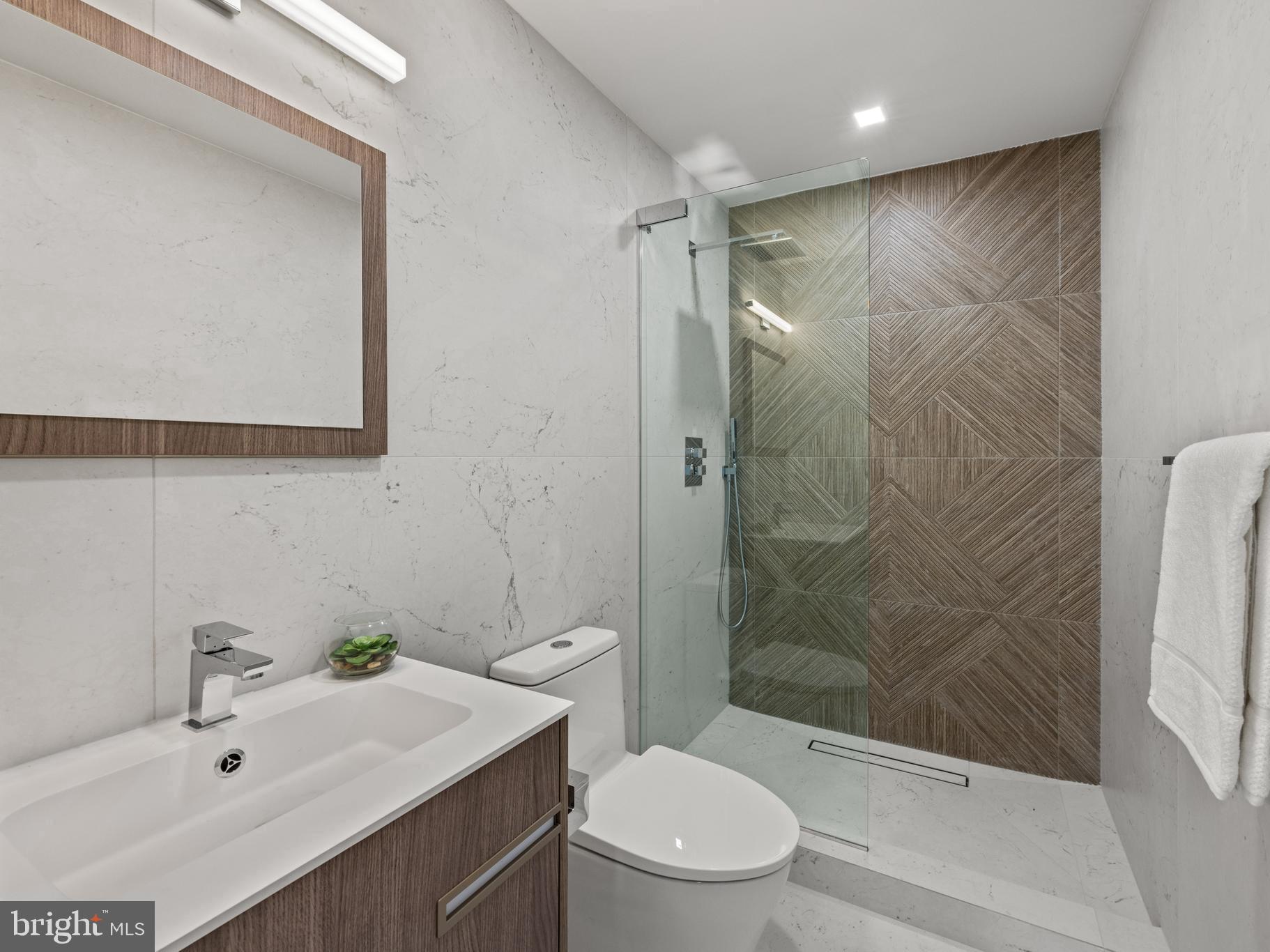 CHESAPEAKE BAY VIEWS | 2175 CHESAPEAKE HARBOUR DRIVE