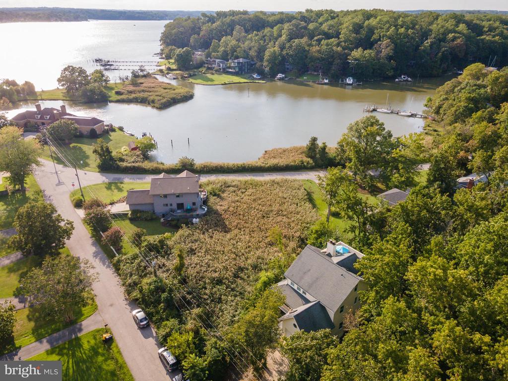 HILLSMERE SHORES WATER VIEW | 133 LAKE VIEW DRIVE