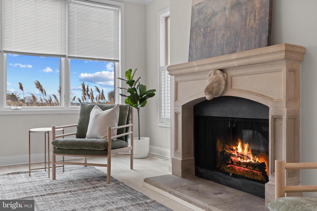 HILLSMERE SHORES WATER VIEW | 133 LAKE VIEW DRIVE