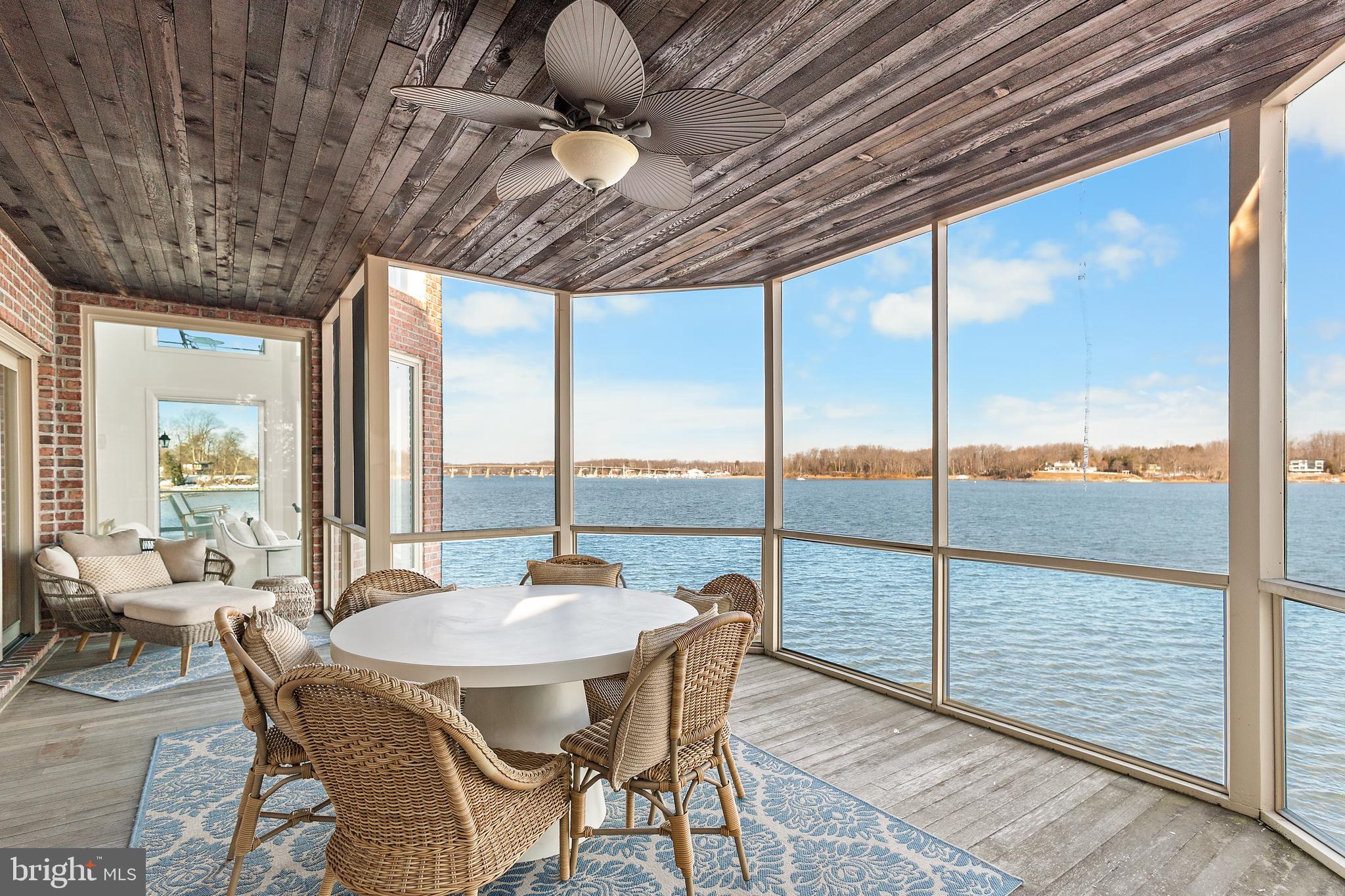 SOUTH RIVER WATERFRONT | 610 S RIVER LANDING ROAD