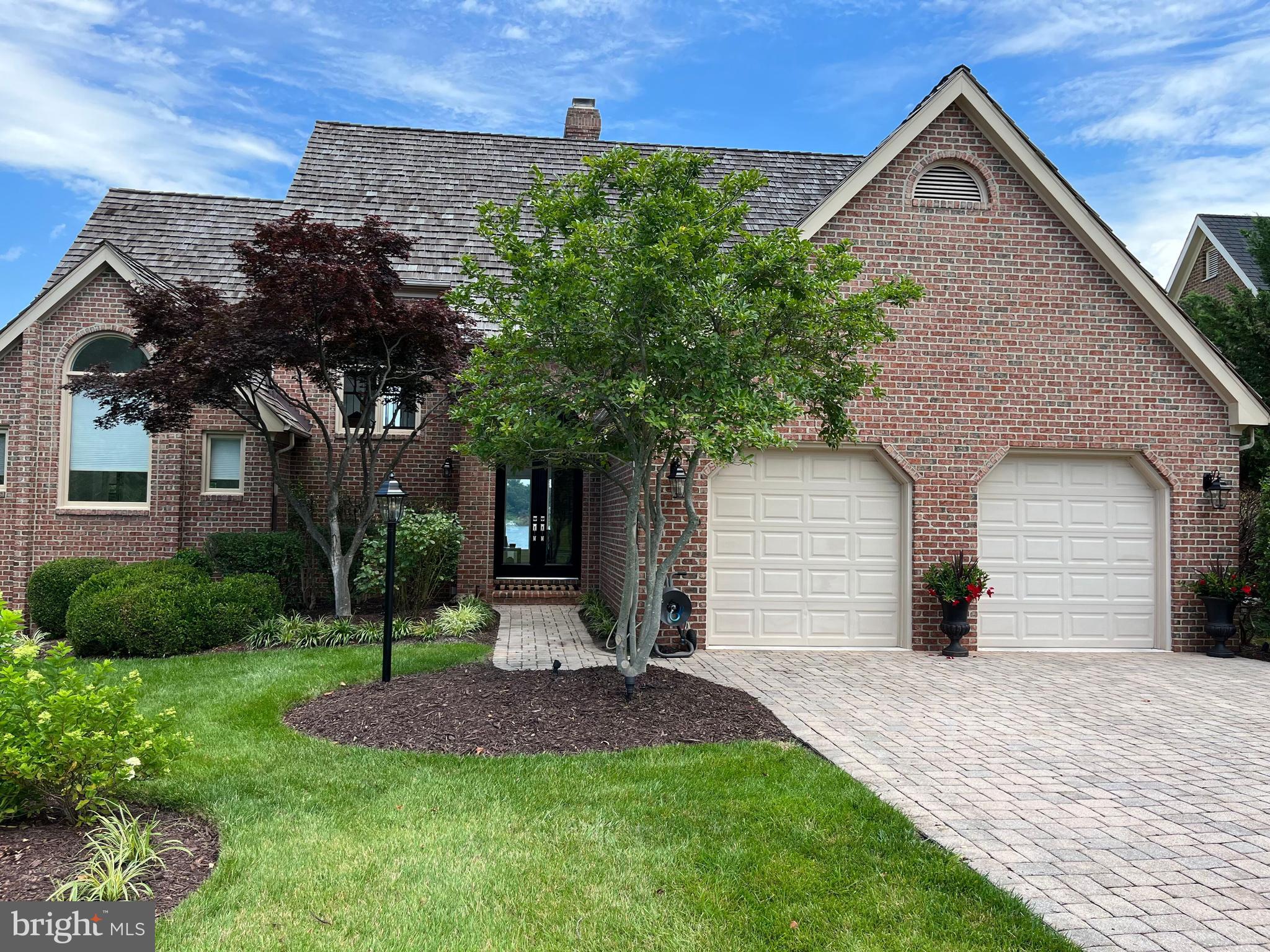 SOUTH RIVER WATERFRONT | 610 S RIVER LANDING ROAD