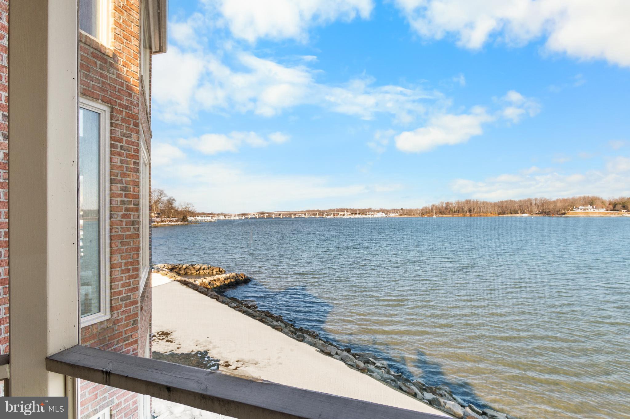 SOUTH RIVER WATERFRONT | 610 S RIVER LANDING ROAD