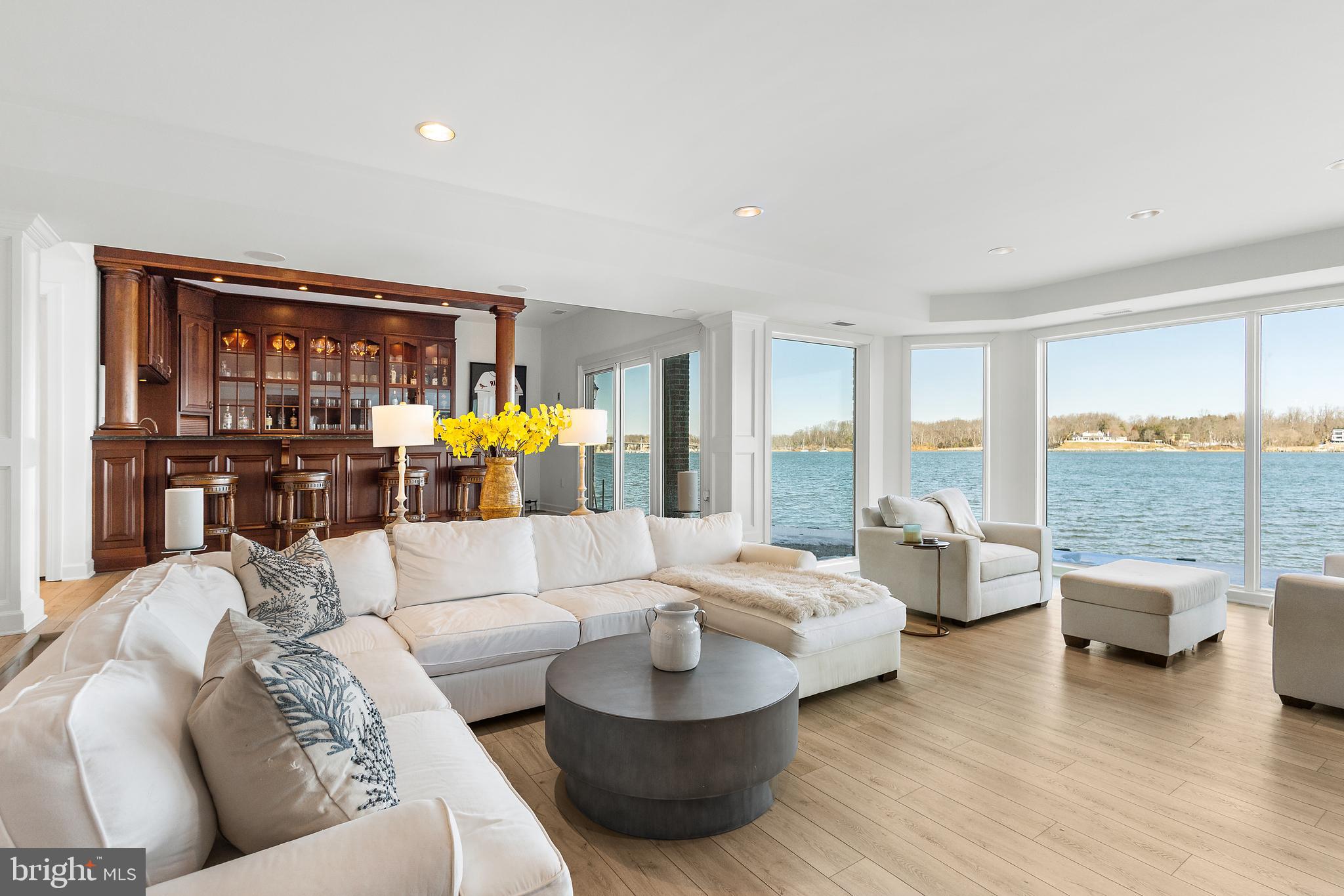 SOUTH RIVER WATERFRONT | 610 S RIVER LANDING ROAD