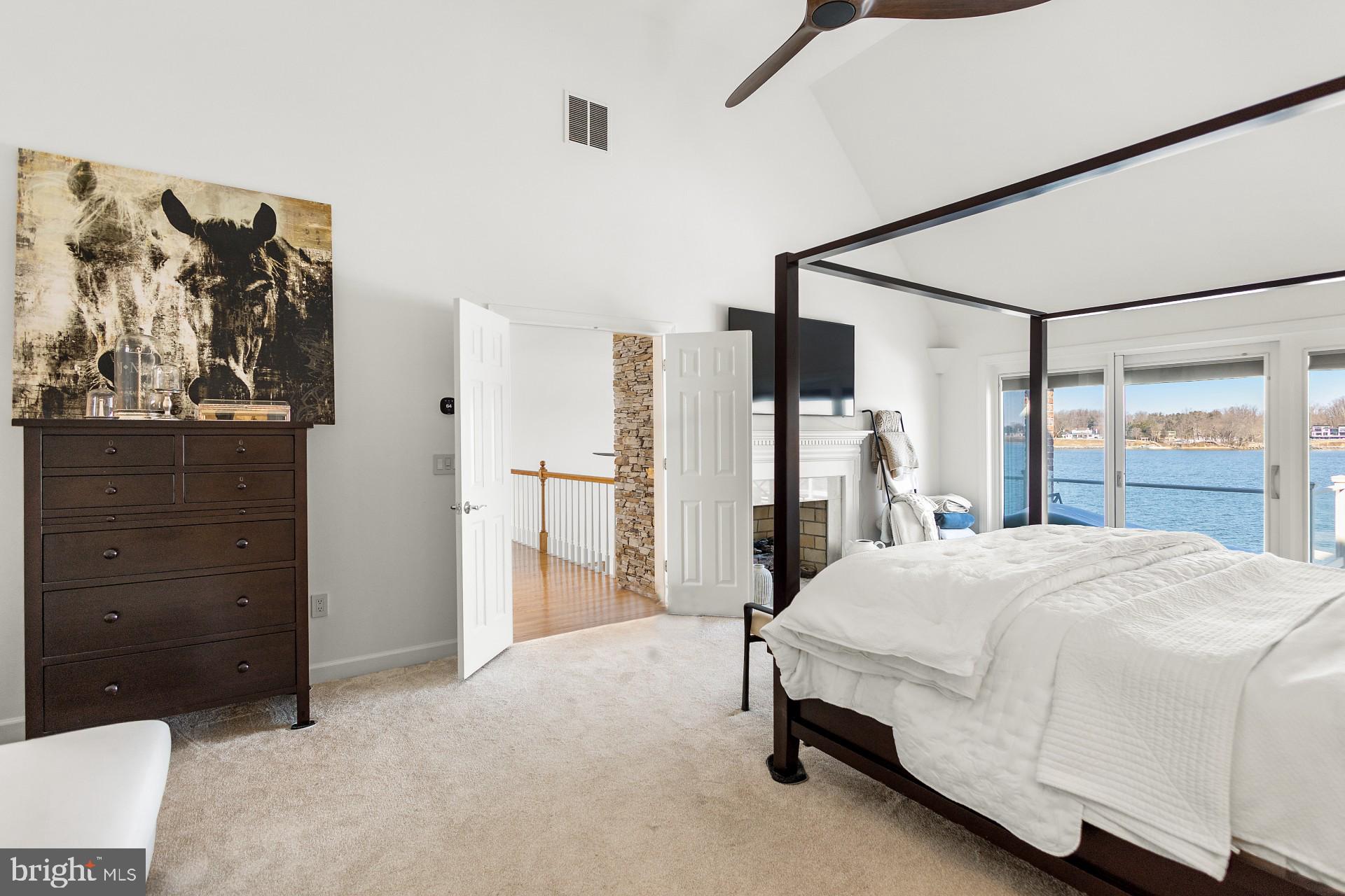 SOUTH RIVER WATERFRONT | 610 S RIVER LANDING ROAD