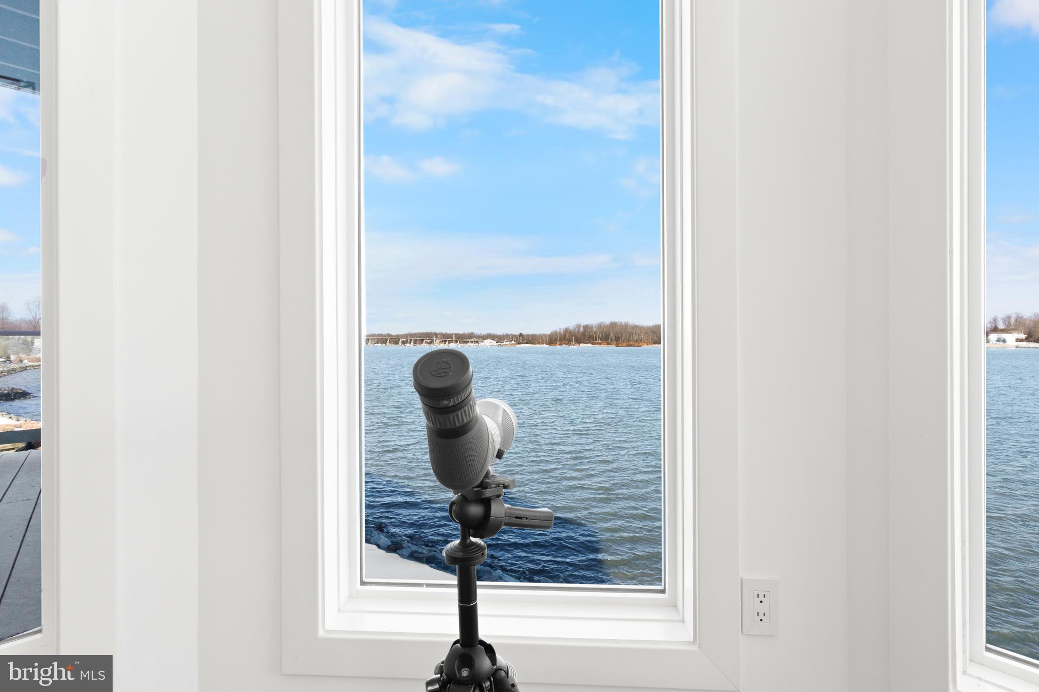 SOUTH RIVER WATERFRONT | 610 S RIVER LANDING ROAD