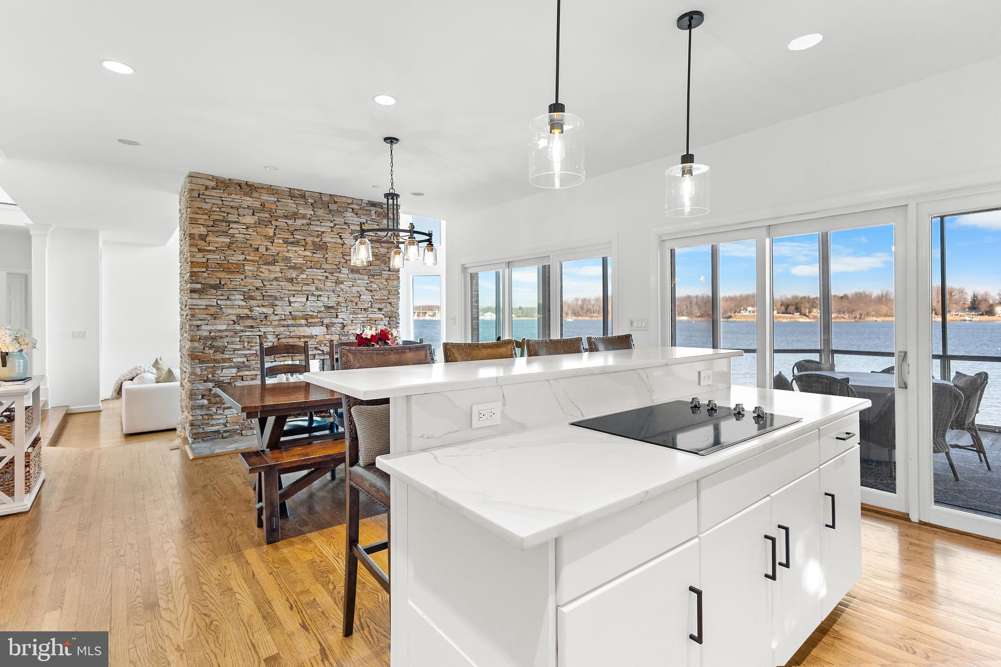 SOUTH RIVER WATERFRONT | 610 S RIVER LANDING ROAD