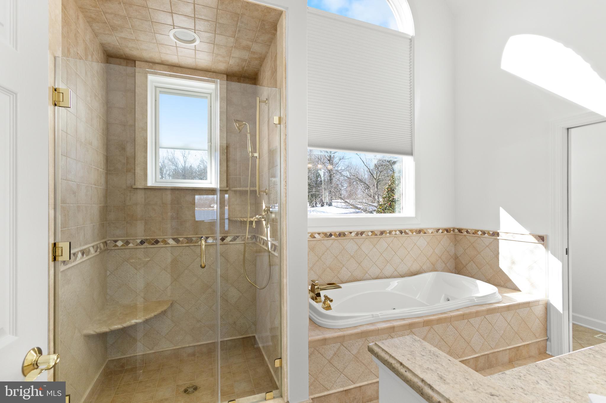 SOUTH RIVER WATERFRONT | 610 S RIVER LANDING ROAD