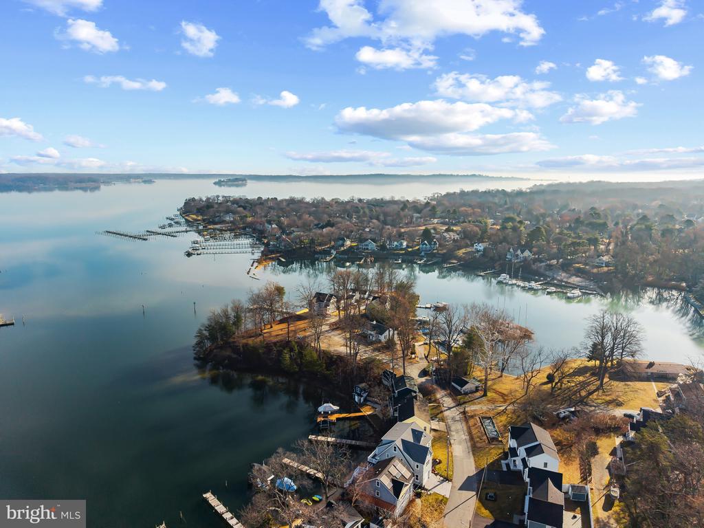 ARNOLD WATERFRONT | 404 ALAMEDA PARKWAY