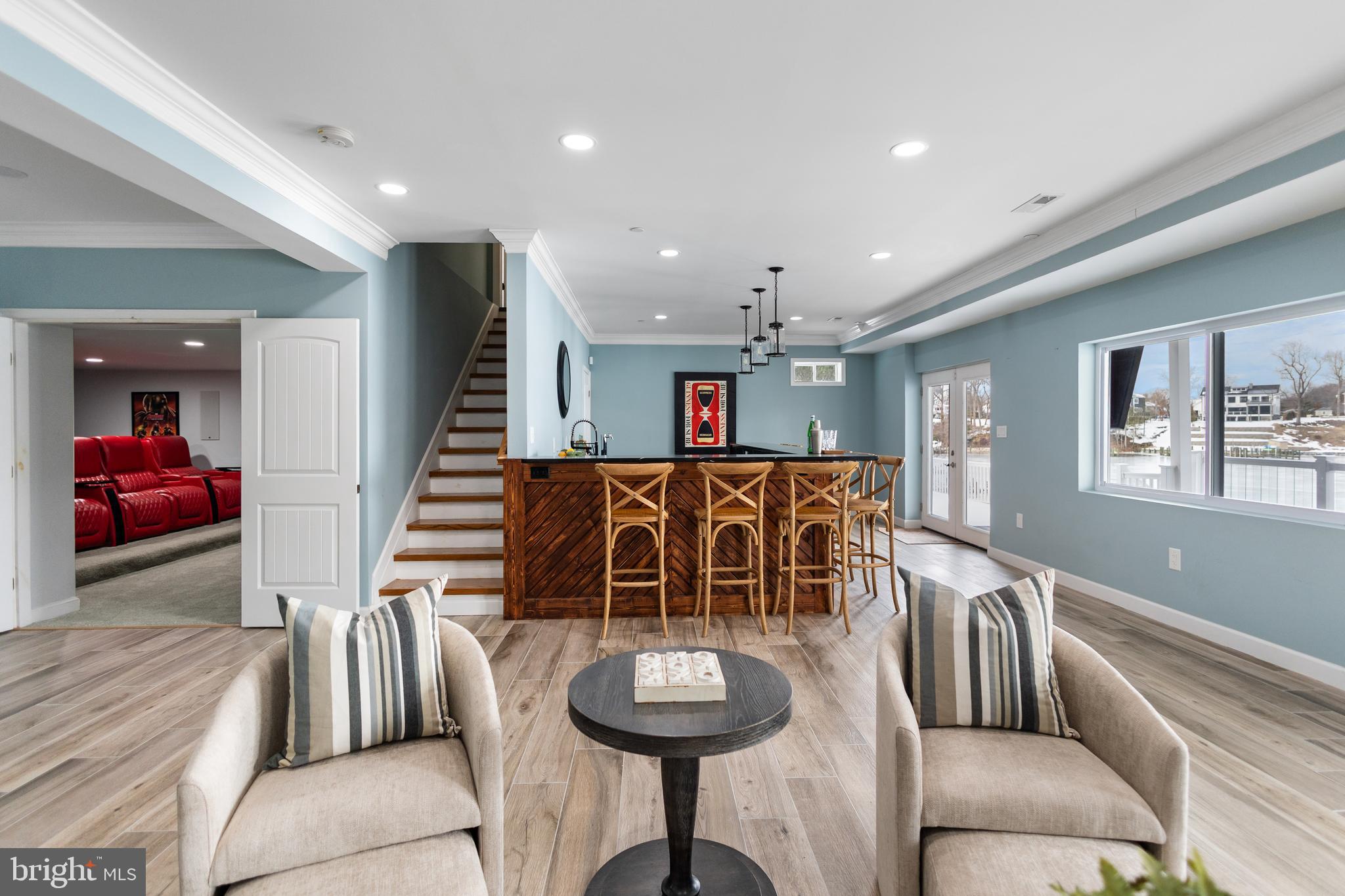 ARNOLD WATERFRONT | 404 ALAMEDA PARKWAY