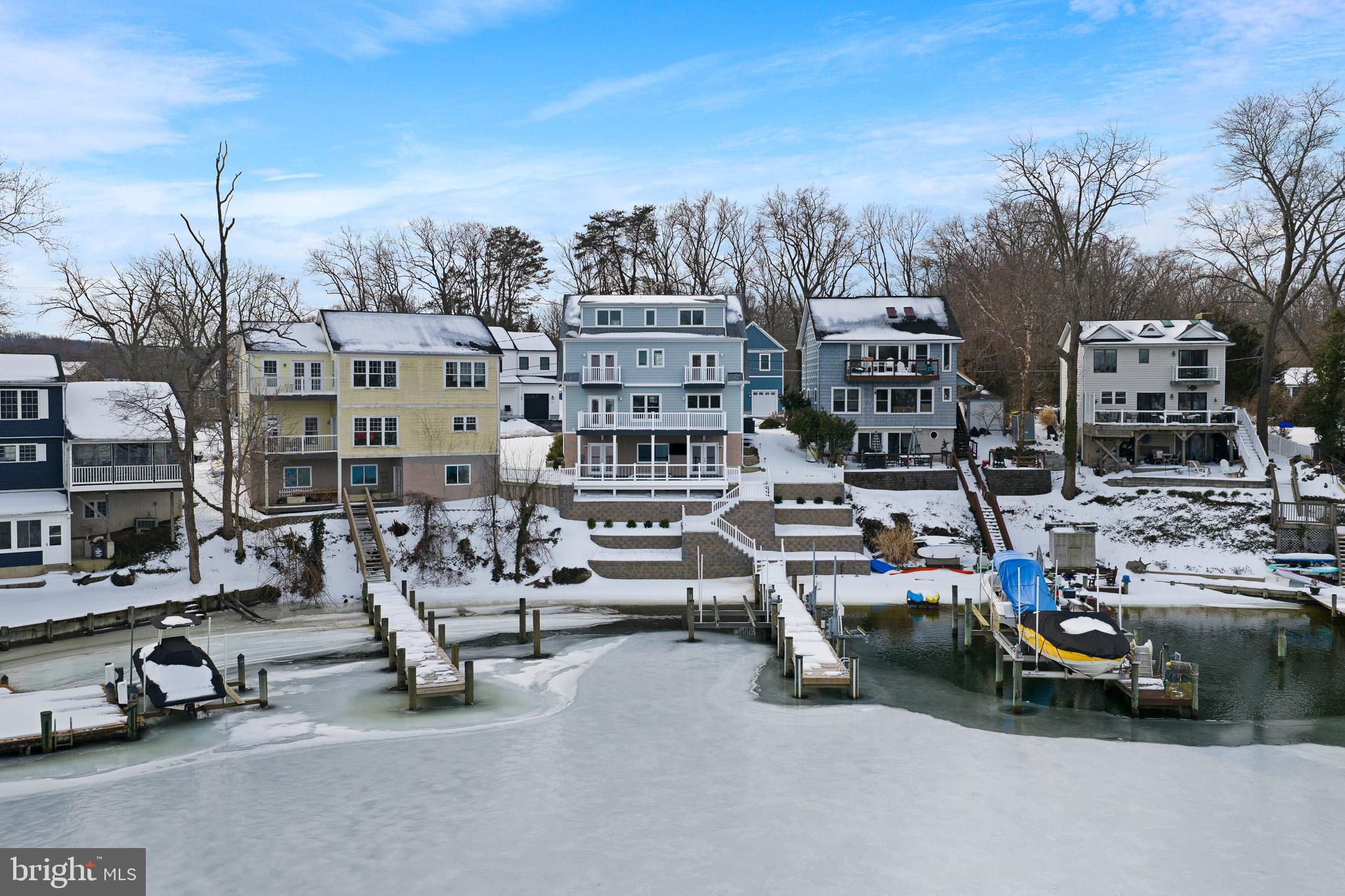 ARNOLD WATERFRONT | 404 ALAMEDA PARKWAY