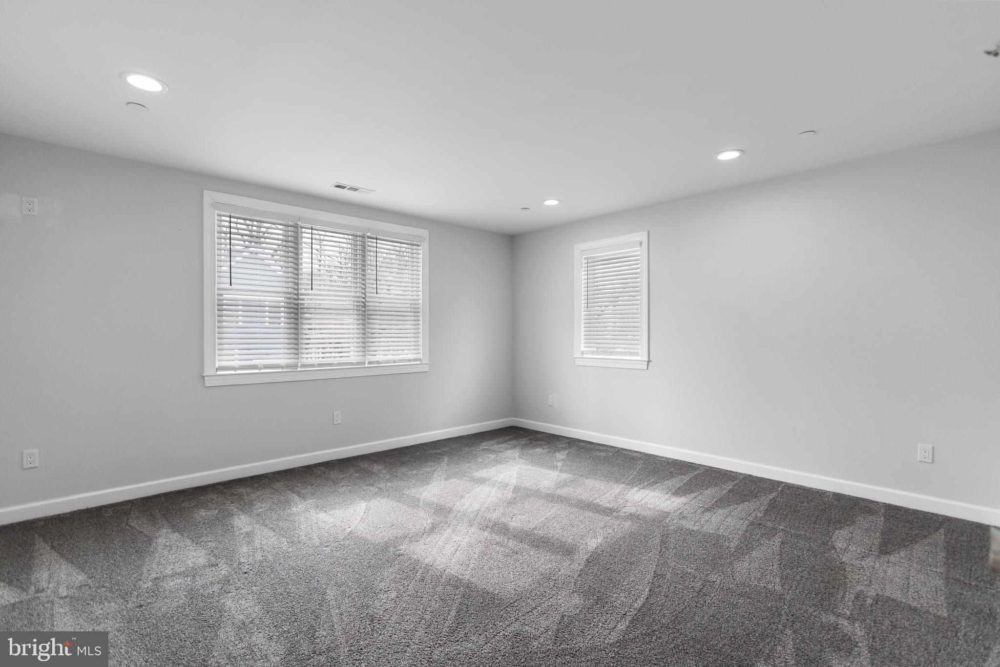 ARNOLD WATERFRONT | 404 ALAMEDA PARKWAY