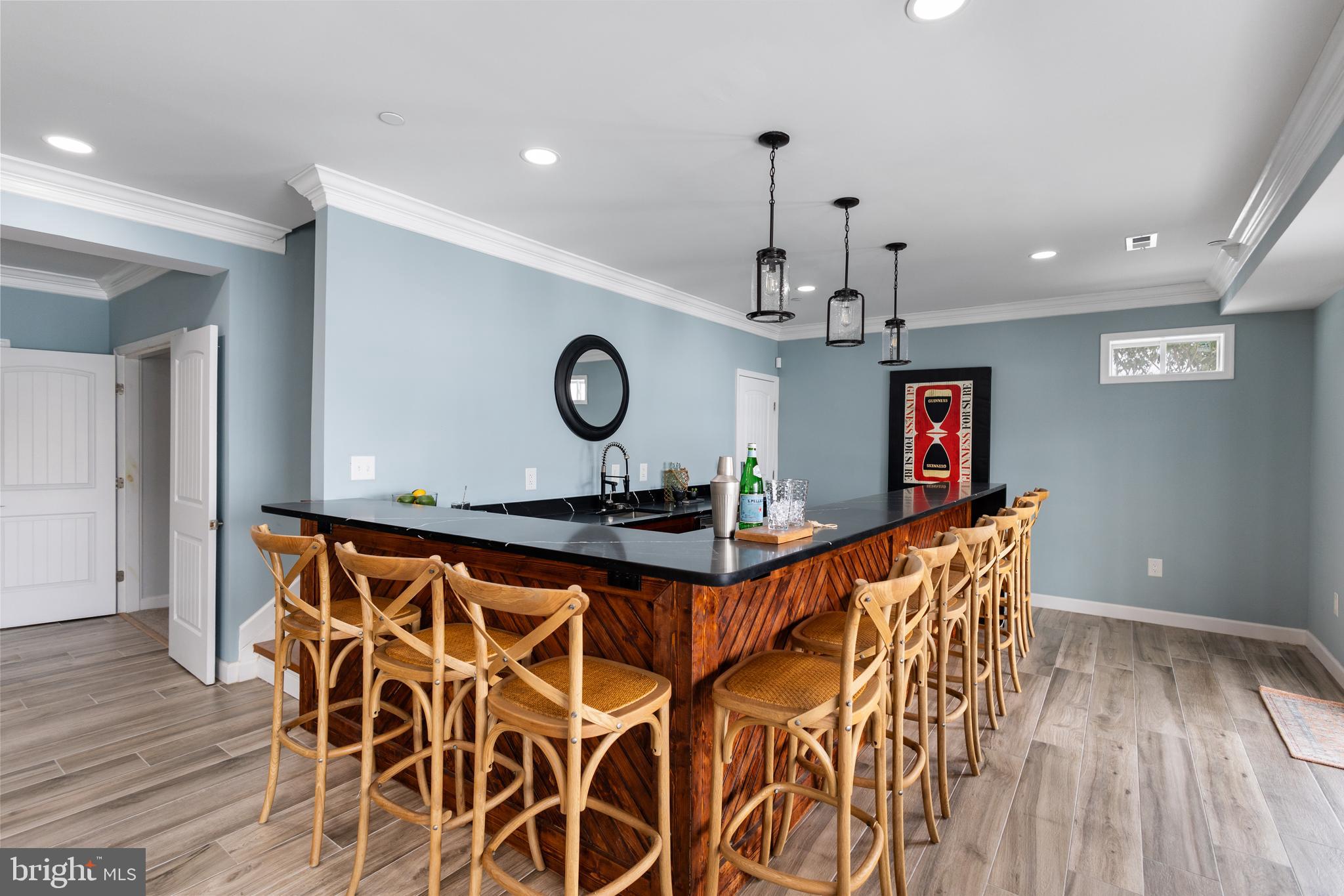 ARNOLD WATERFRONT | 404 ALAMEDA PARKWAY