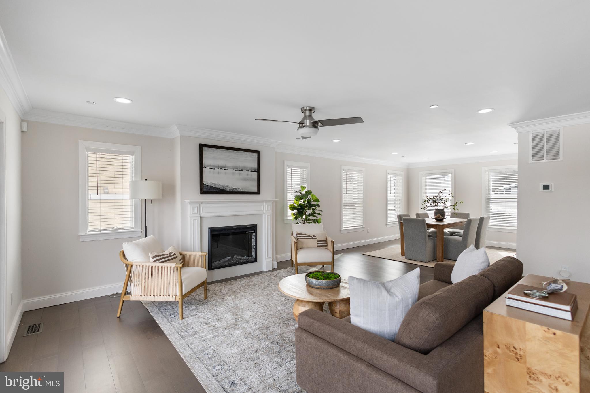 ARNOLD WATERFRONT | 404 ALAMEDA PARKWAY