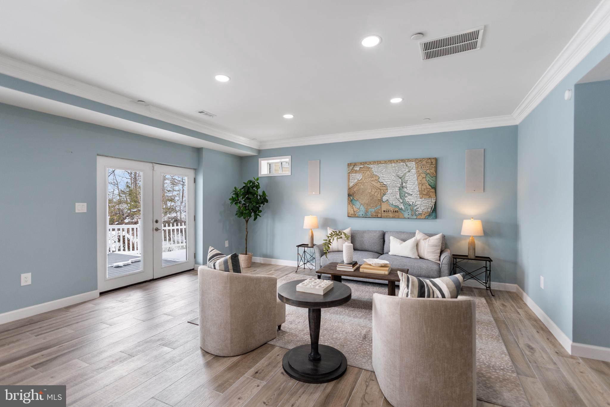 ARNOLD WATERFRONT | 404 ALAMEDA PARKWAY