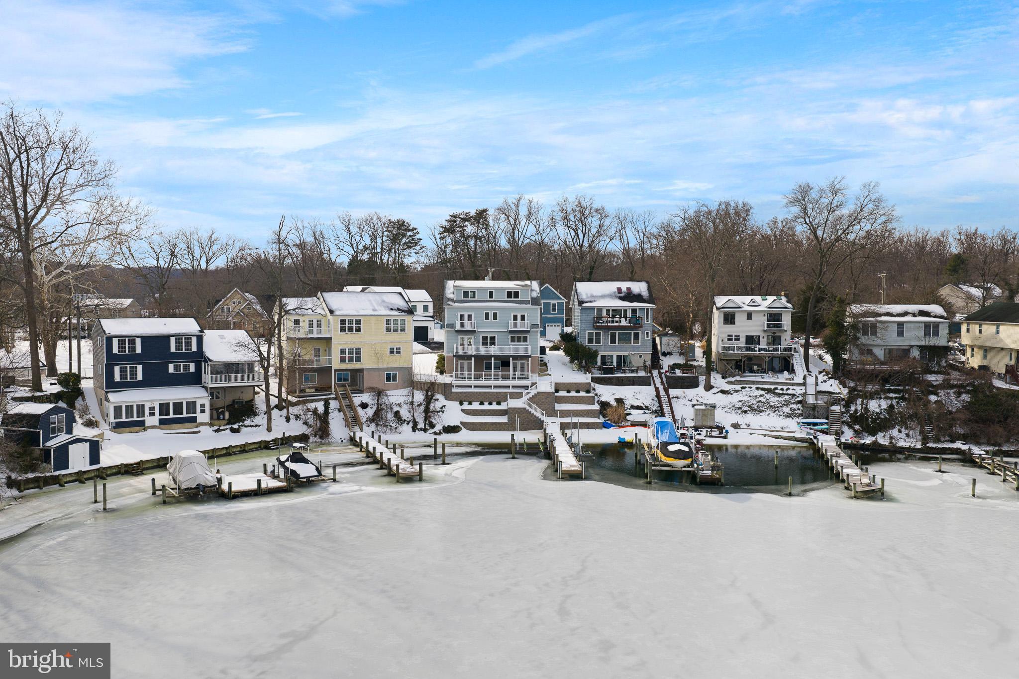 ARNOLD WATERFRONT | 404 ALAMEDA PARKWAY