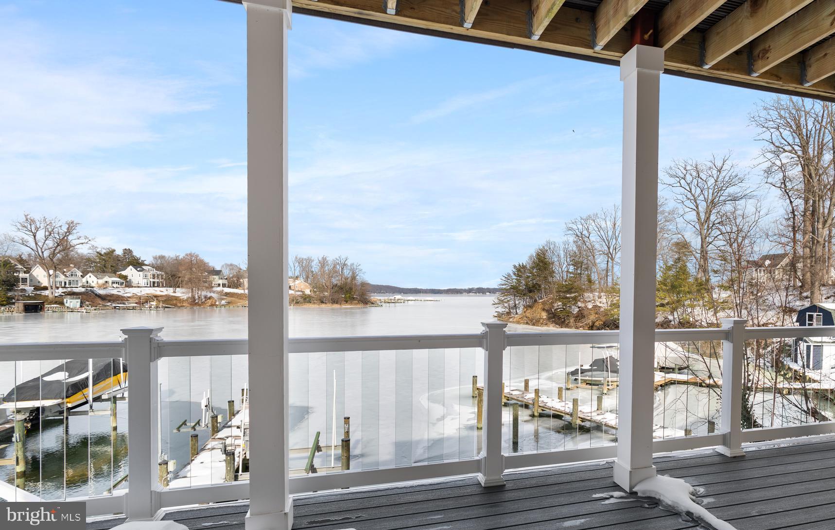 ARNOLD WATERFRONT | 404 ALAMEDA PARKWAY