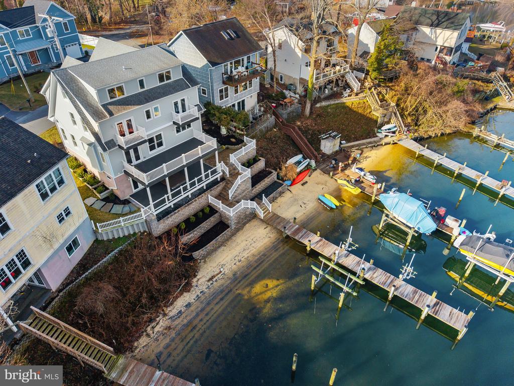 ARNOLD WATERFRONT | 404 ALAMEDA PARKWAY