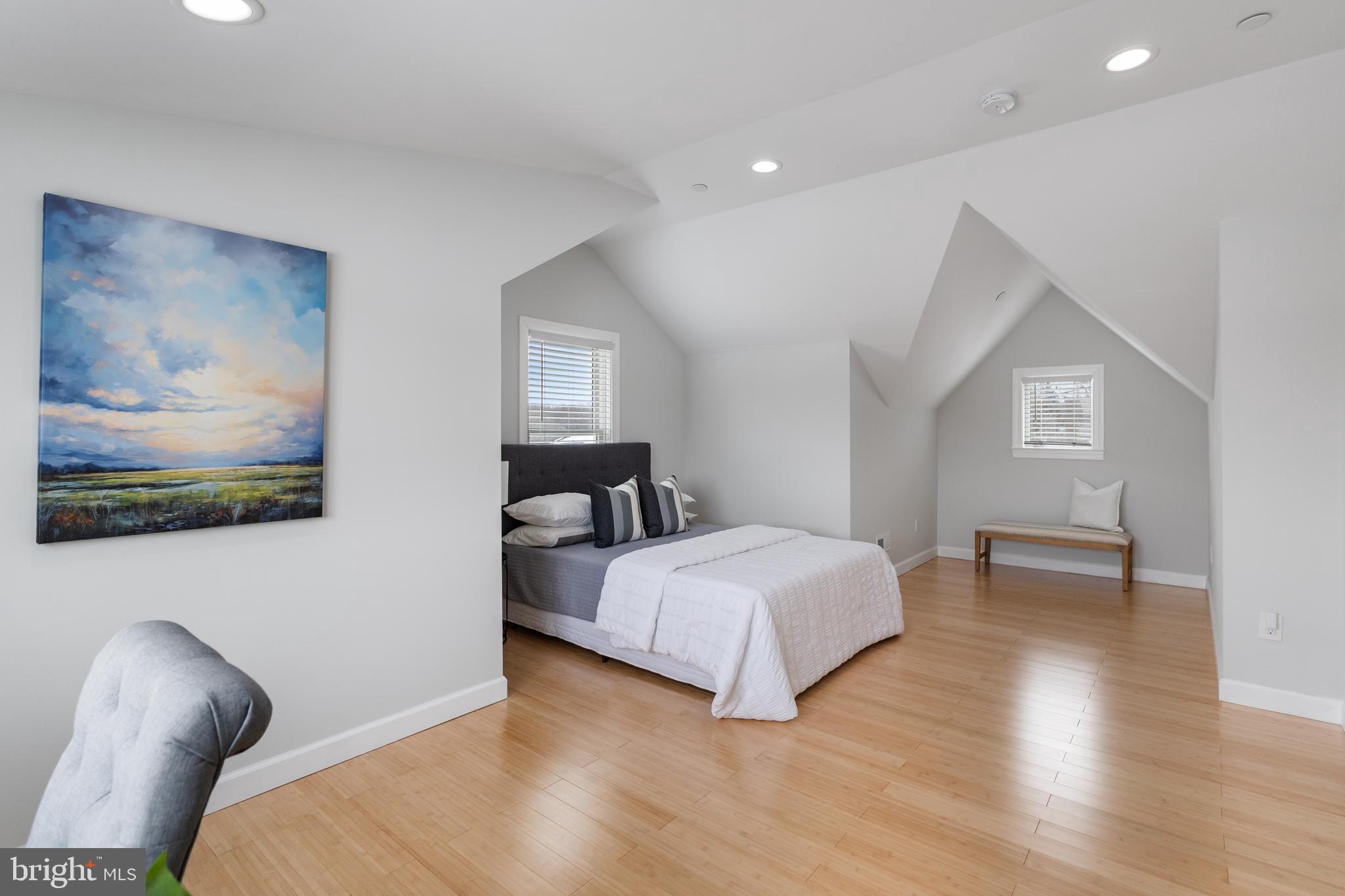 ARNOLD WATERFRONT | 404 ALAMEDA PARKWAY