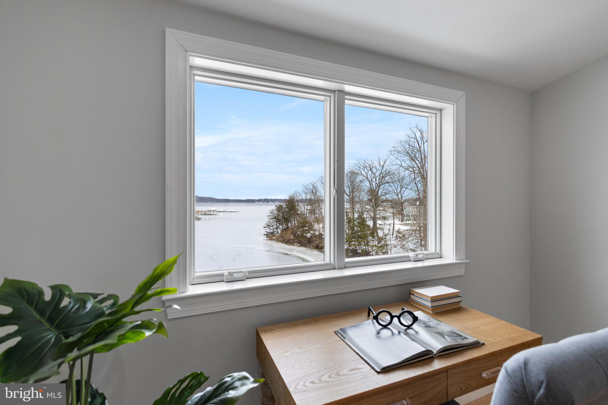 ARNOLD WATERFRONT | 404 ALAMEDA PARKWAY