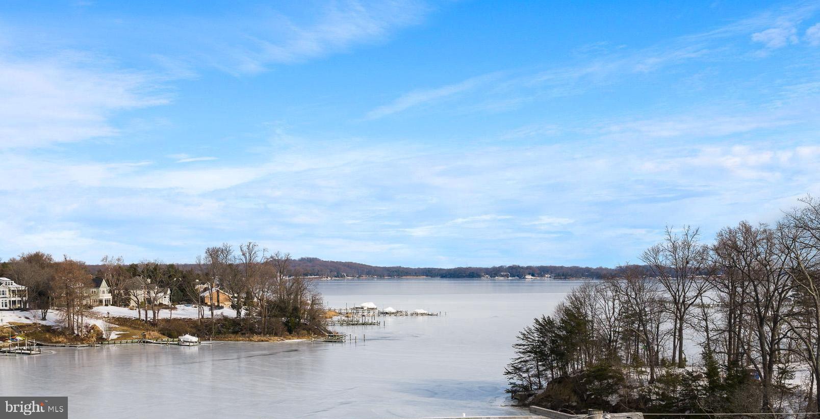 ARNOLD WATERFRONT | 404 ALAMEDA PARKWAY