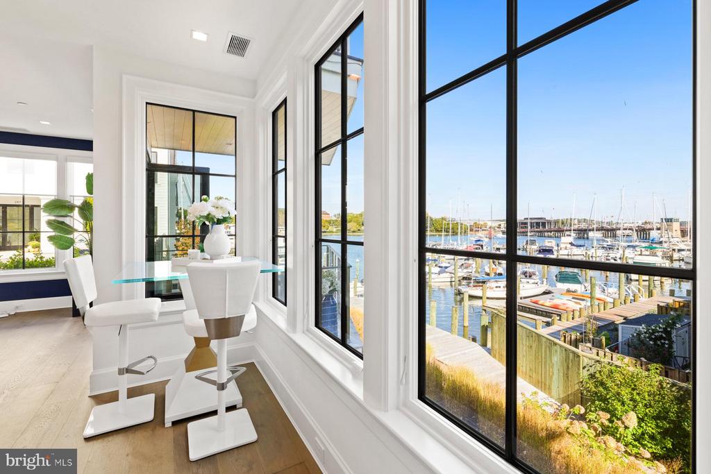 HIGHEST 2-BDR CONDO SALE IN ANNAPOLIS | 289 STATE STREET 4