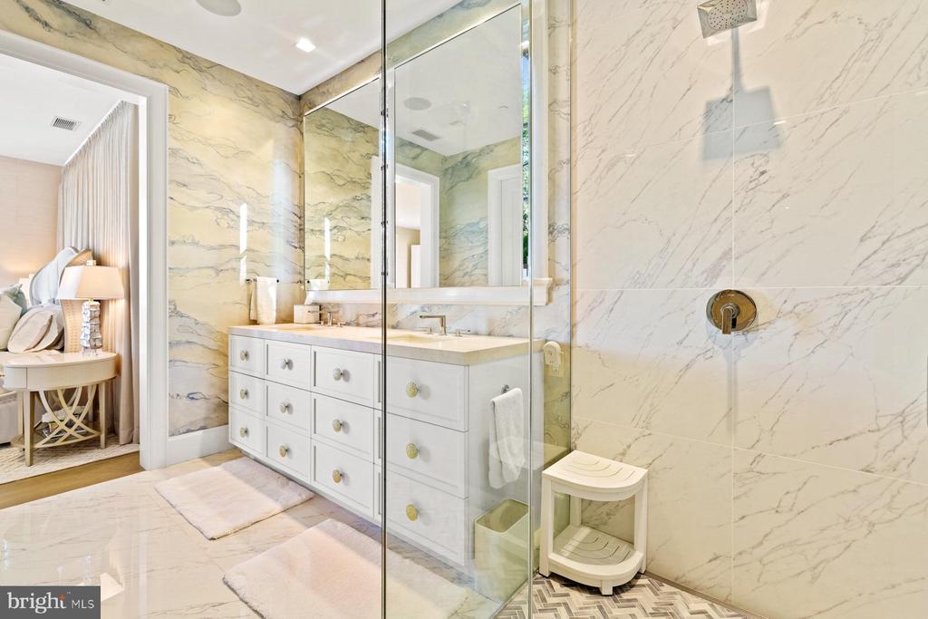HIGHEST 2-BDR CONDO SALE IN ANNAPOLIS | 289 STATE STREET 4
