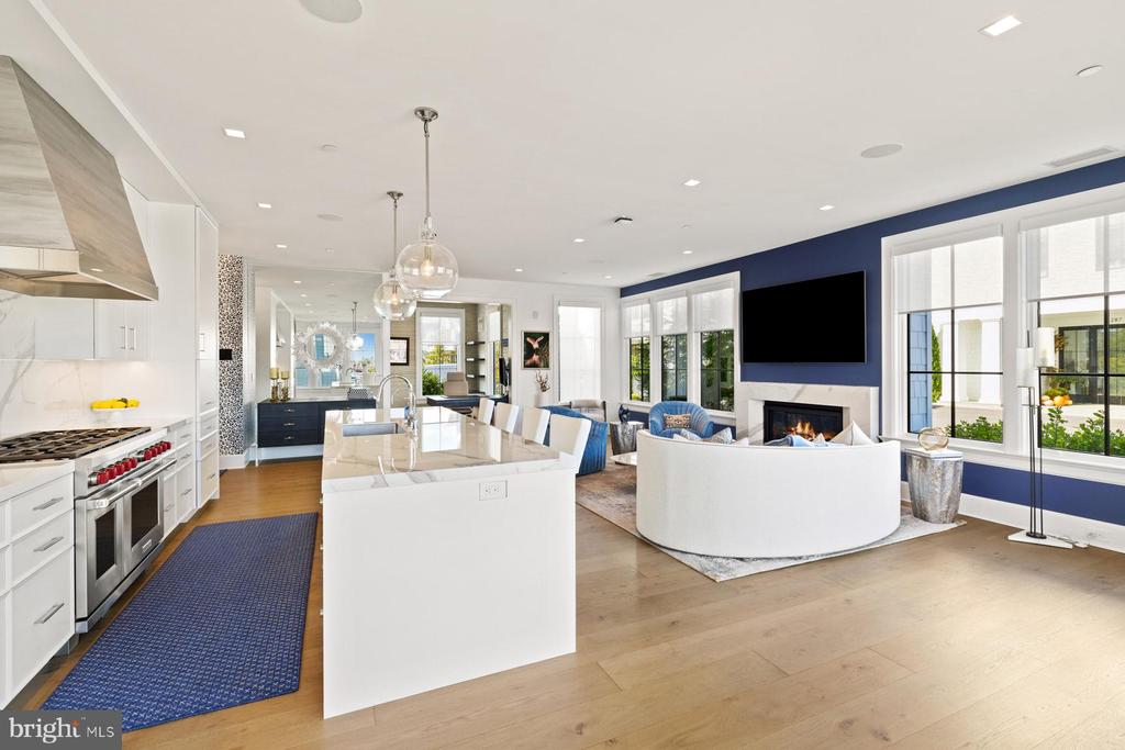 HIGHEST 2-BDR CONDO SALE IN ANNAPOLIS | 289 STATE STREET 4