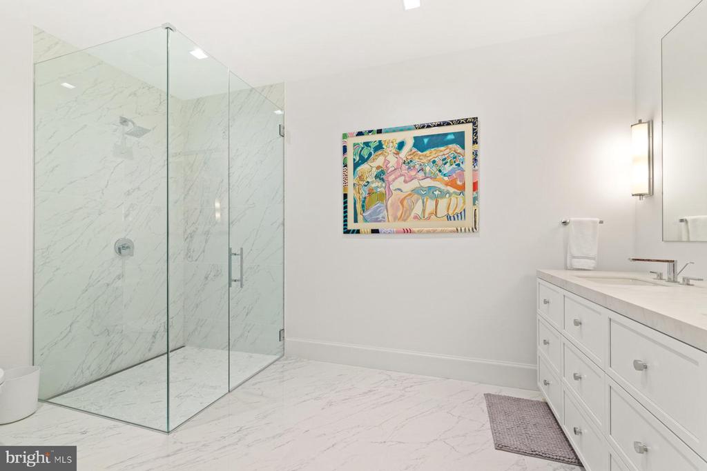 HIGHEST 2-BDR CONDO SALE IN ANNAPOLIS | 289 STATE STREET 4