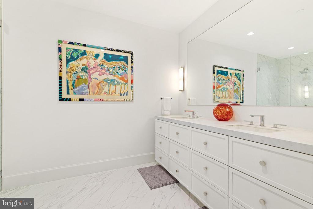 HIGHEST 2-BDR CONDO SALE IN ANNAPOLIS | 289 STATE STREET 4