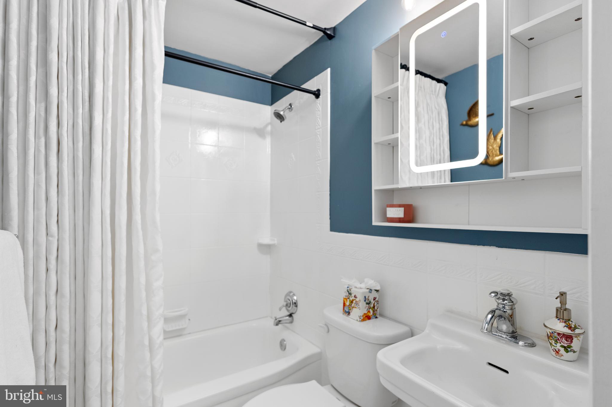 BROADNECK SCHOOLS | 1294 CIRCLE DRIVE